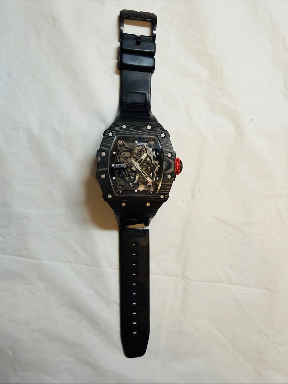 BEXEI 9058 Automatic Mechanical Skeleton Men’s Watch Carbon Fiber – Broken Band